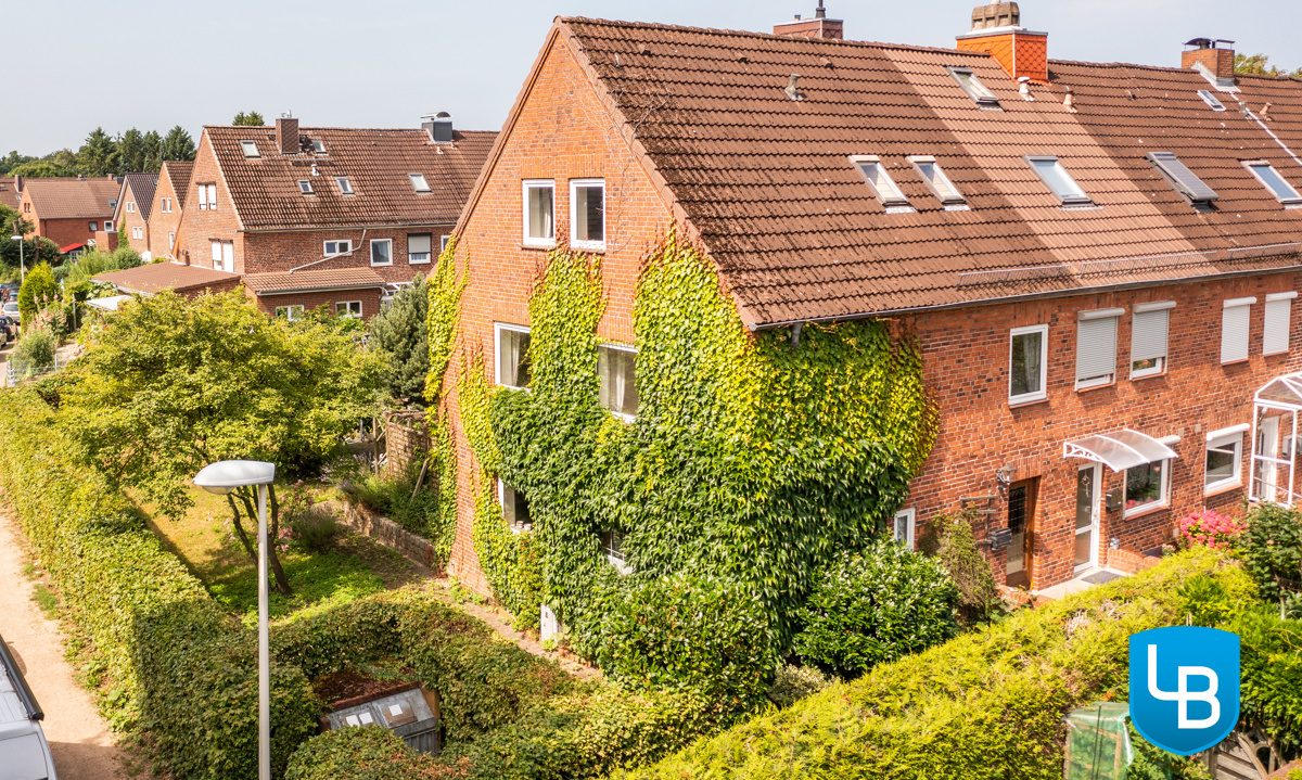 Immobilienangebot - Kiel - Alle - Platz für die ganze Familie - Großes Reihenendhaus mit  Garten in ruhiger Lage!