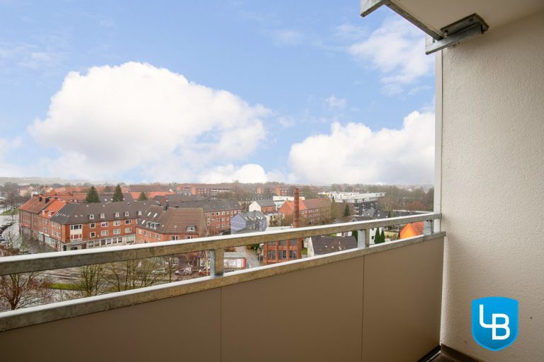Immobilienangebot - Kiel - Alle & Rest (Wohnen) - Diesen Ausblick können Sie kaufen! Eigentumswohnung mit Weitblick!
