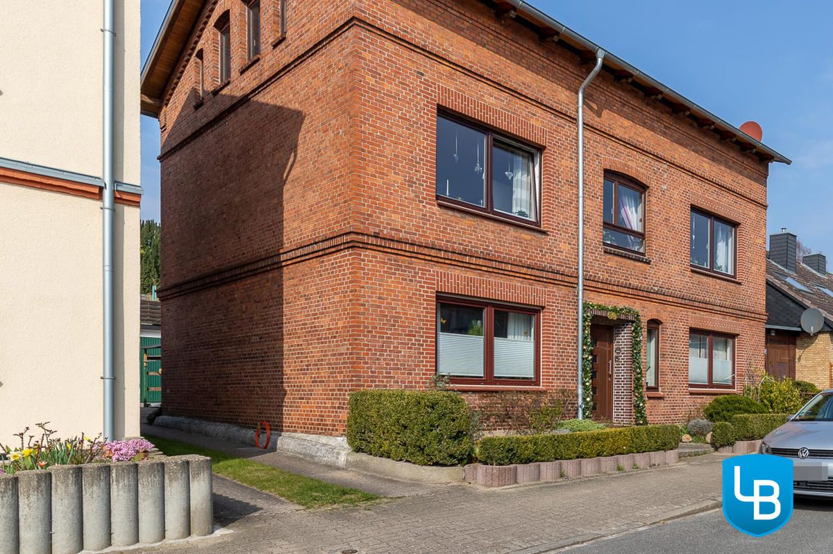 Immobilienangebot - Plön - Alle - Liebevoll gepflegtes Haus mit ELW nahe am Großen Plöner See