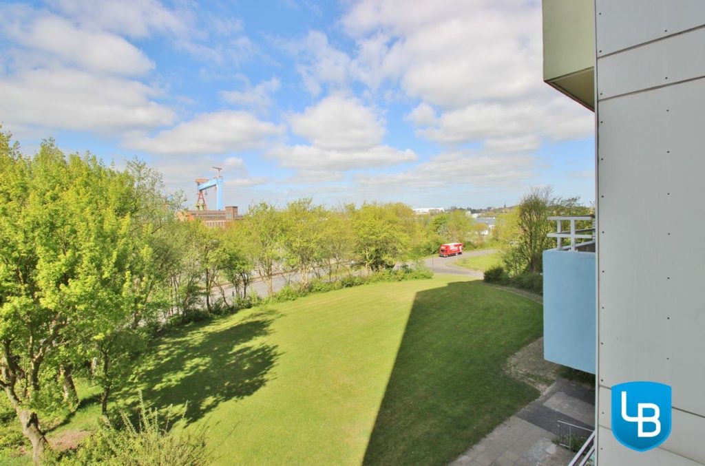 Aussicht Immobilienangebot - Kiel - Alle - Sonnige Wohnung mit Balkon und Aussicht auf die Kieler Förde!