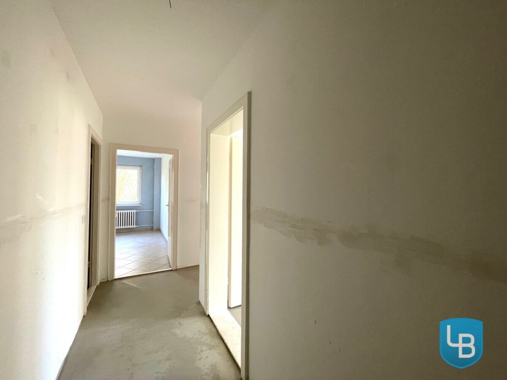 Immobilienangebot - Kiel - Alle & Rest (Wohnen) - Renovierungsbedürftige Eigentumswohnungen mit Blick auf die Kieler Förde!