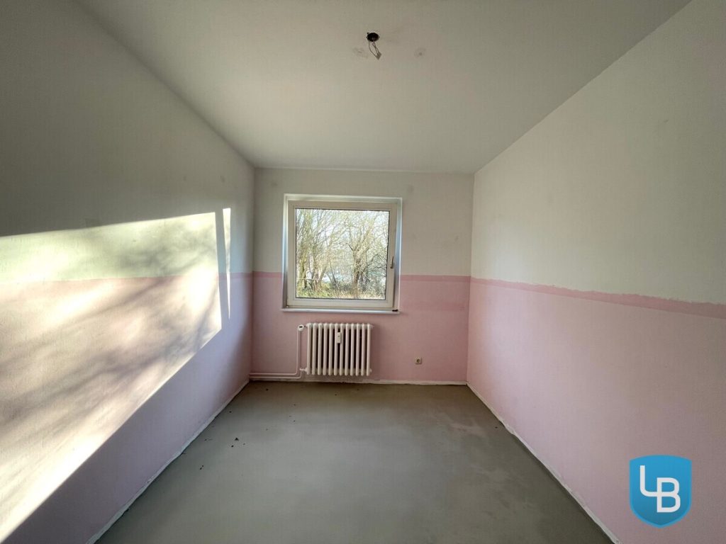 Immobilienangebot - Kiel - Alle & Rest (Wohnen) - Renovierungsbedürftige Eigentumswohnungen mit Blick auf die Kieler Förde!