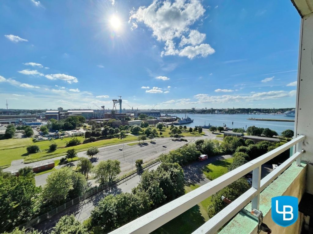 Immobilienangebot - Kiel - Alle & Rest (Wohnen) - Frei werdende Eigentumswohnung mit Blick auf die Kieler Förde!