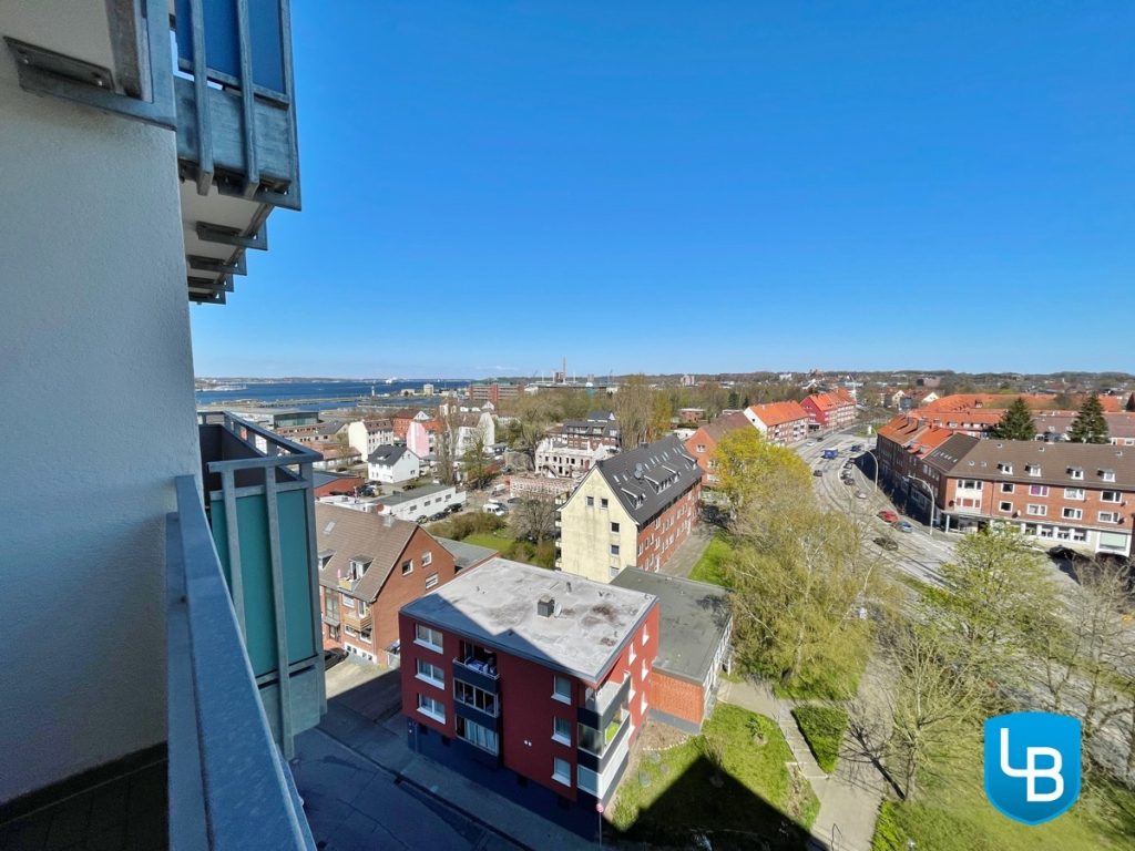 Immobilienangebot - Kiel - Alle & Rest (Wohnen) - Freie Eigentumswohnung im 9. OG mit Blick auf die Kieler Förde