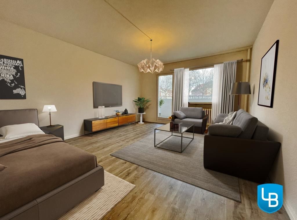 Wohn-/Schlafzimmer Immobilienangebot - Kiel - Alle - Kleine, freie Eigentumswohnung mit Balkon