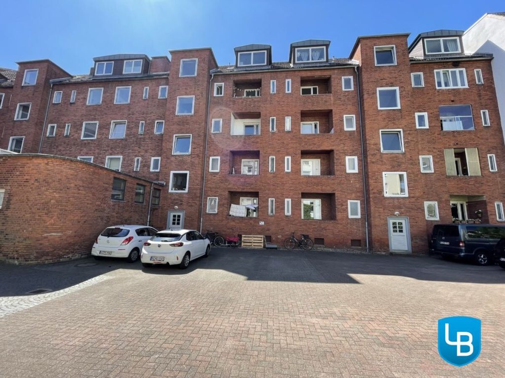 Immobilienangebot - Kiel - Alle & Rest (Wohnen) - Vermietete Altbauwohnung Nähe Städtisches Krankenhaus