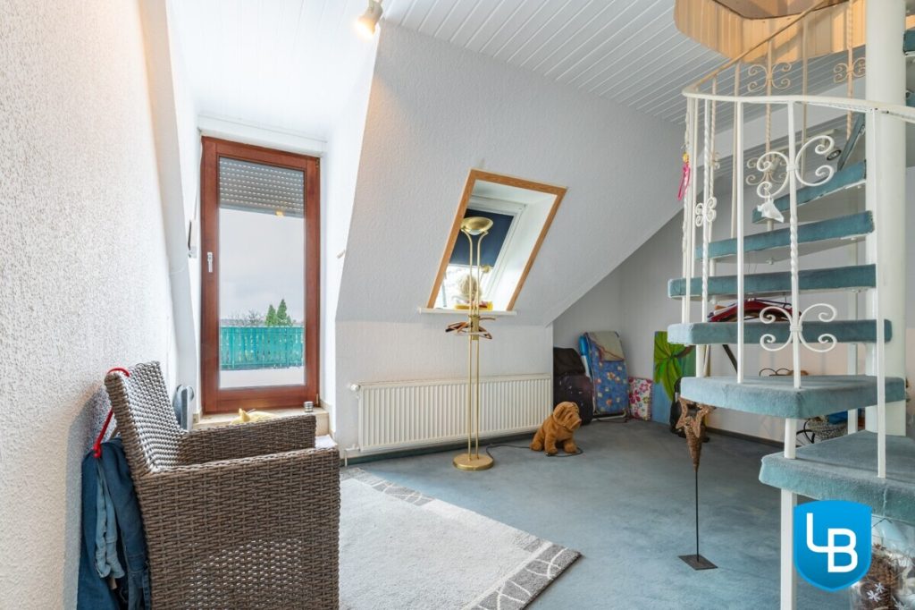 Immobilienangebot - Kiel - Alle & Rest (Wohnen) - Idyllisch gelegene Doppelhaushälfte in Kiel-Elmschenhagen