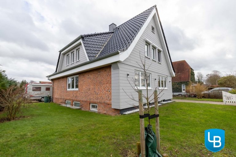 Immobilienangebot - Wankendorf / Stolpe - Alle - DIE Alternative zum Neubau!!!
Modernes Familienhaus - 2019 kernsaniert!