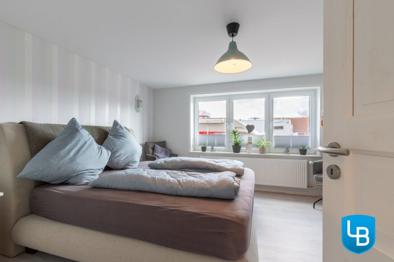 Immobilienangebot - Wankendorf / Stolpe - Alle - DIE Alternative zum Neubau!!!
Modernes Familienhaus - 2019 kernsaniert!