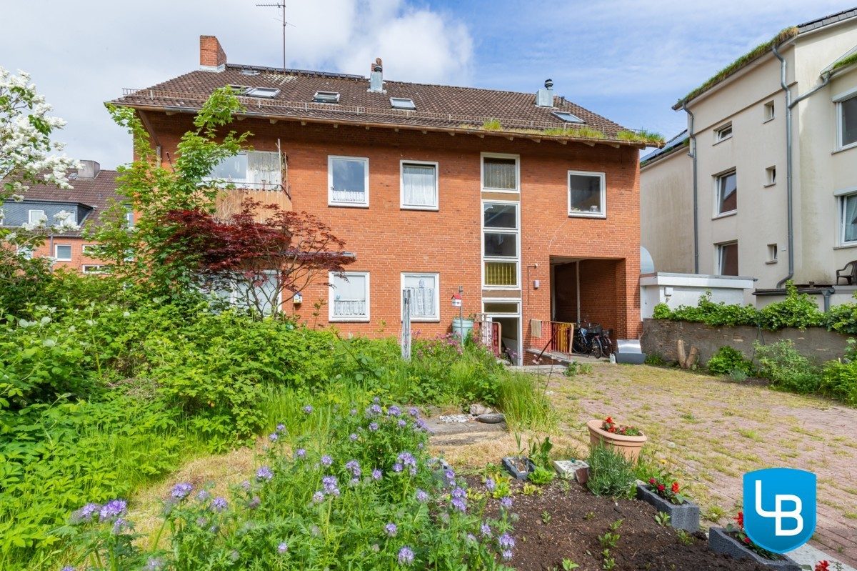 Immobilienangebot - Kiel - Alle - Kapitalanleger aufgepasst! Kleines Mehrfamilienhaus mit Entwicklungspotenzial