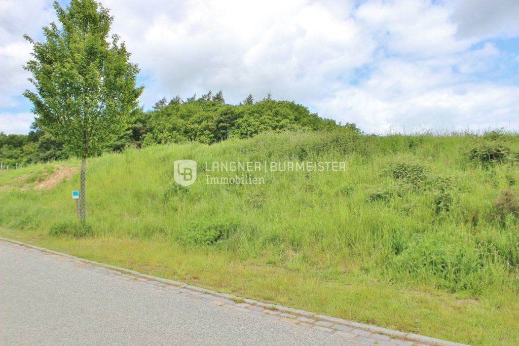 Immobilienangebot - Selent - Alle - VERKAUFT: Sonniges Baugrundstück im Neubaugebiet in Selent!