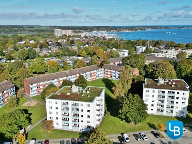 Immobilienangebot - Kiel - Alle & Rest (Wohnen) - Modernisierte Wohnung in Ostseenähe mit etwas Renovierungsbedarf