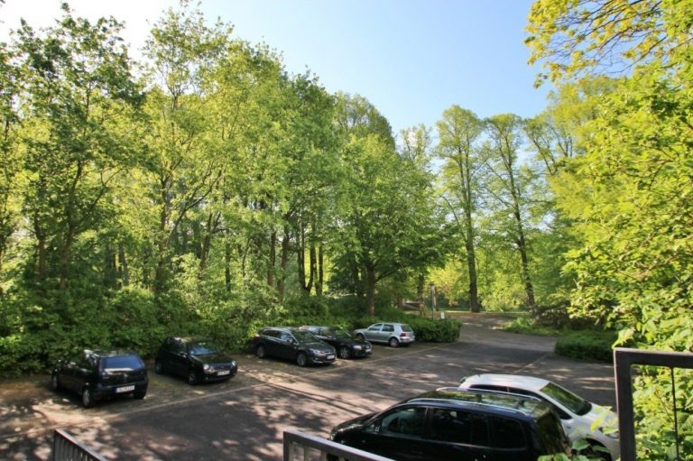 Immobilienangebot - Plön - Alle - Gemütliche Wohnung mit Blick ins Grüne - Ideal als Kapitalanlage oder Ferienwohnung