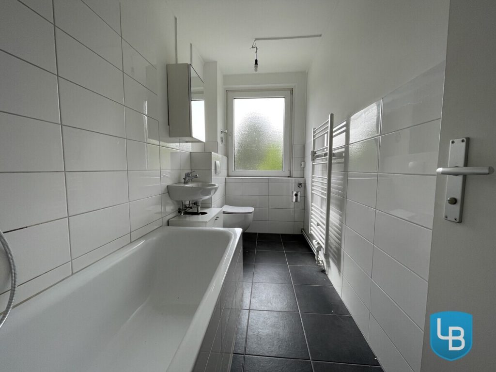 Immobilienangebot - Kiel - Alle & Rest (Wohnen) - Modernisierte ETW in Strandnähe steht zum Einzug bereit