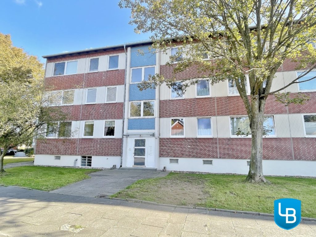 Vorderansicht Immobilienangebot - Kiel - Alle & Rest (Wohnen) - Modernisierte ETW in Strandnähe steht zum Einzug bereit