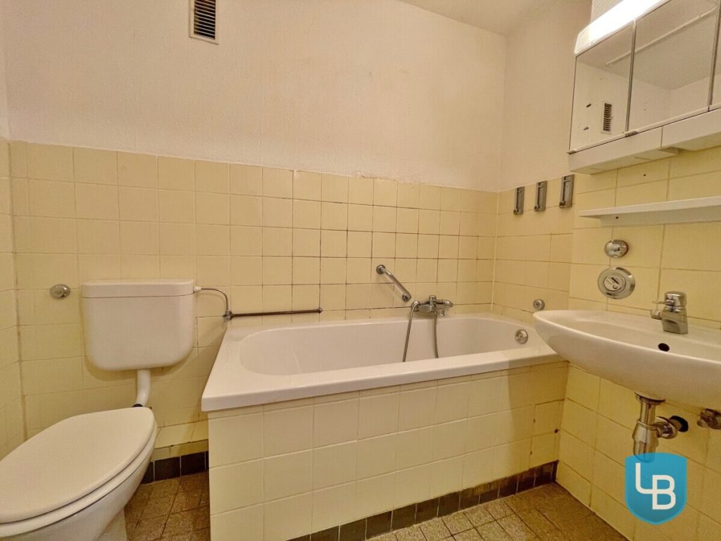 Immobilienangebot - Kiel - Alle & Rest (Wohnen) - Freie Wohnung mit Renovierungsbedarf in Schilksee