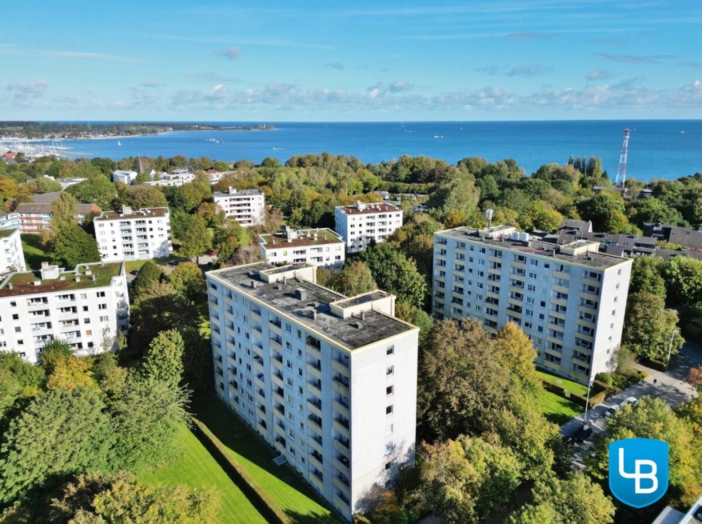 Von oben Immobilienangebot - Kiel - Alle & Rest (Wohnen) - Modernisierte freie Wohnung mit Ostsee- und Weitblick in Schilksee