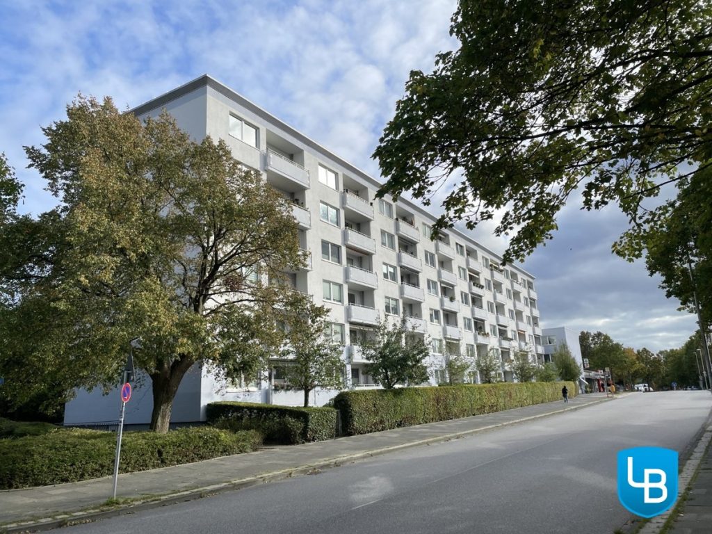 Straßenseite Immobilienangebot - Kiel - Alle & Rest (Wohnen) - Modernisierte Eigentumswohnung steht zum Einzug bereit