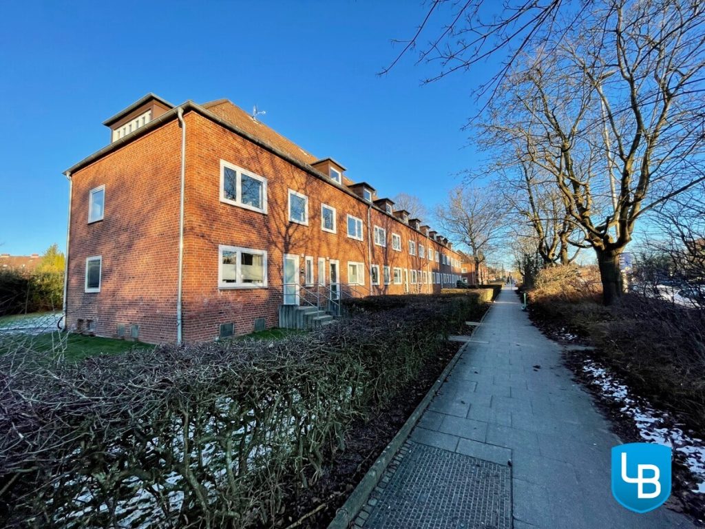 Immobilienangebot - Kiel - Alle & Rest (Wohnen) - Sanierungsbedürftige Maisonettewohnung in Kiel-Schreventeich!