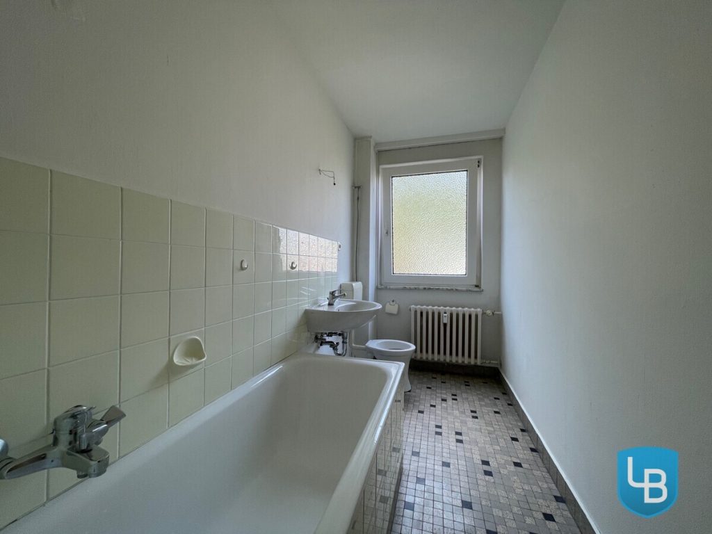 Immobilienangebot - Kiel - Alle & Rest (Wohnen) - Freie Eigentumswohnung mit Blick ins Grüne sucht neuen Eigentümer