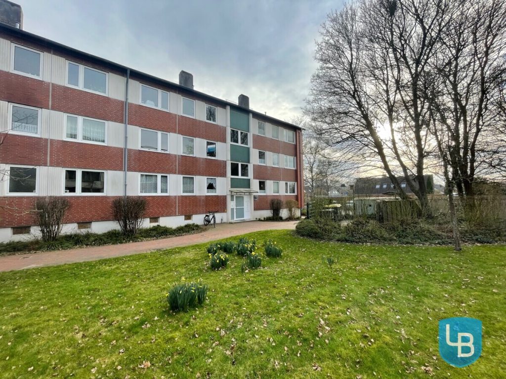 Immobilienangebot - Kiel - Alle & Rest (Wohnen) - Renovierungs- 
bedürftige Wohnung in Kiel-Projensdorf