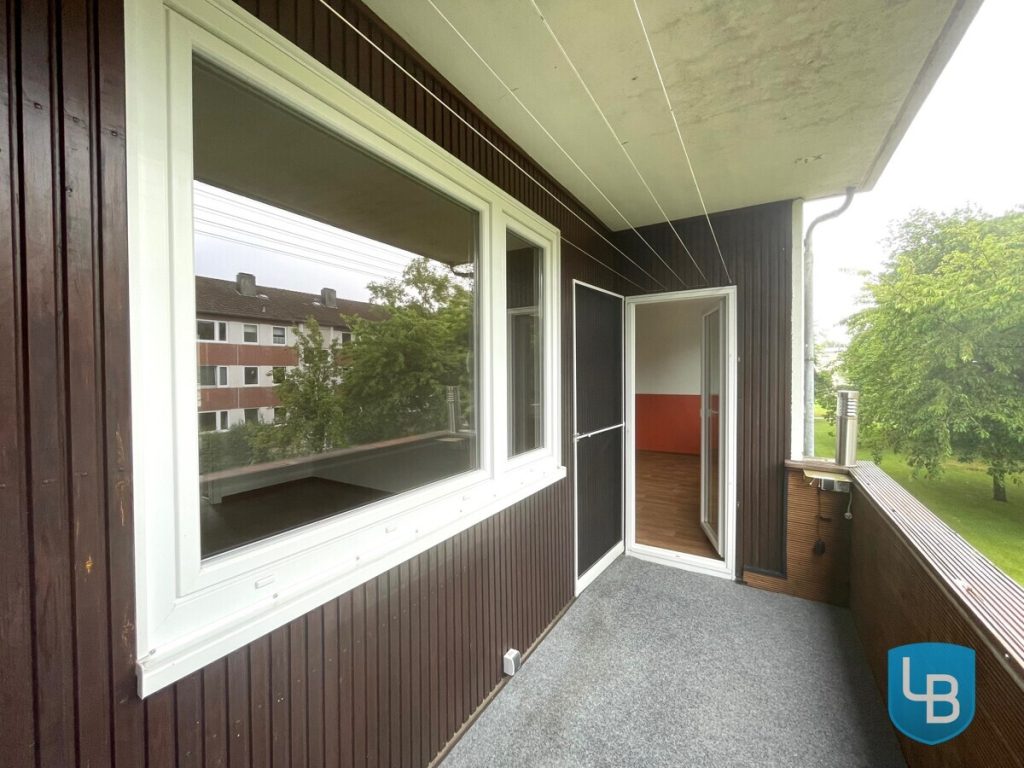 Immobilienangebot - Kiel - Alle & Rest (Wohnen) - Beliebte Eigentumswohnung mit Loggia in Kiel-Projensdorf!