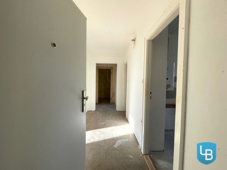 Immobilienangebot - Kiel - Alle & Rest (Wohnen) - Renovierungsbedürftige Eigentumswohnung in Kiel-Projensdorf!