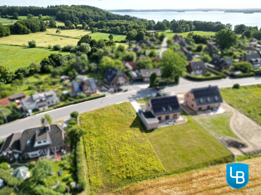 Immobilienangebot - Dersau - Grundstücke - Hier wird bald Ihr Traumhaus stehen! 
Großes sonniges Grundstück in herrlicher Landschaft!