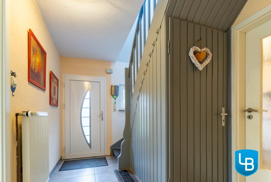 Immobilienangebot - Bösdorf / Kleinmeinsdorf - Alle & Rest (Wohnen) - Familienparadies auf großem Grundstück: Gepflegtes und modernisiertes EFH mit weitläufigem Garten