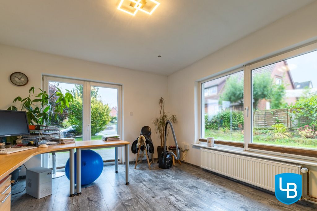 Immobilienangebot - Bösdorf / Kleinmeinsdorf - Alle & Rest (Wohnen) - Familienparadies auf großem Grundstück: Gepflegtes und modernisiertes EFH mit weitläufigem Garten