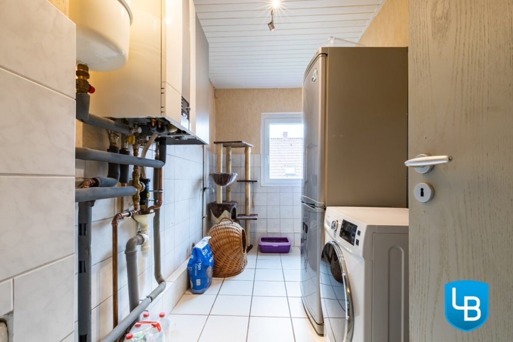 Immobilienangebot - Bösdorf / Kleinmeinsdorf - Alle & Rest (Wohnen) - Familienparadies auf großem Grundstück: Gepflegtes und modernisiertes EFH mit weitläufigem Garten