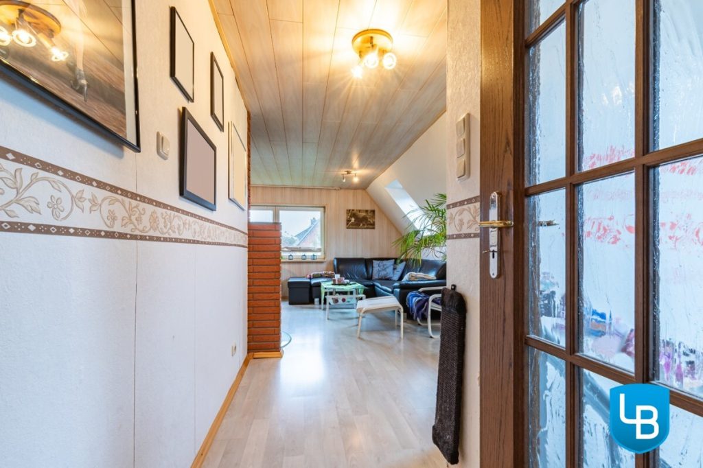 Immobilienangebot - Bösdorf / Kleinmeinsdorf - Alle & Rest (Wohnen) - Familienparadies auf großem Grundstück: Gepflegtes und modernisiertes EFH mit weitläufigem Garten