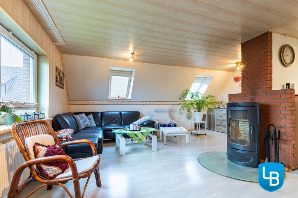 Immobilienangebot - Bösdorf / Kleinmeinsdorf - Alle & Rest (Wohnen) - Familienparadies auf großem Grundstück: Gepflegtes und modernisiertes EFH mit weitläufigem Garten