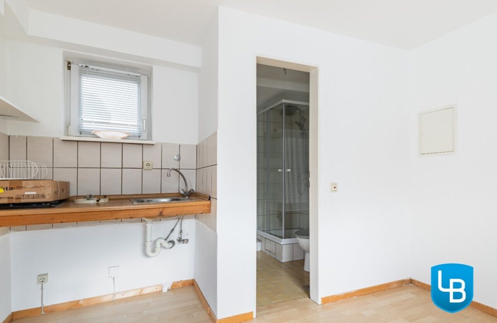 Immobilienangebot - Plön - Alle & Rest (Wohnen) - MFH mit 5 Wohneinheiten und kleinem Büro in verkehrsgünstiger Lage Plöns