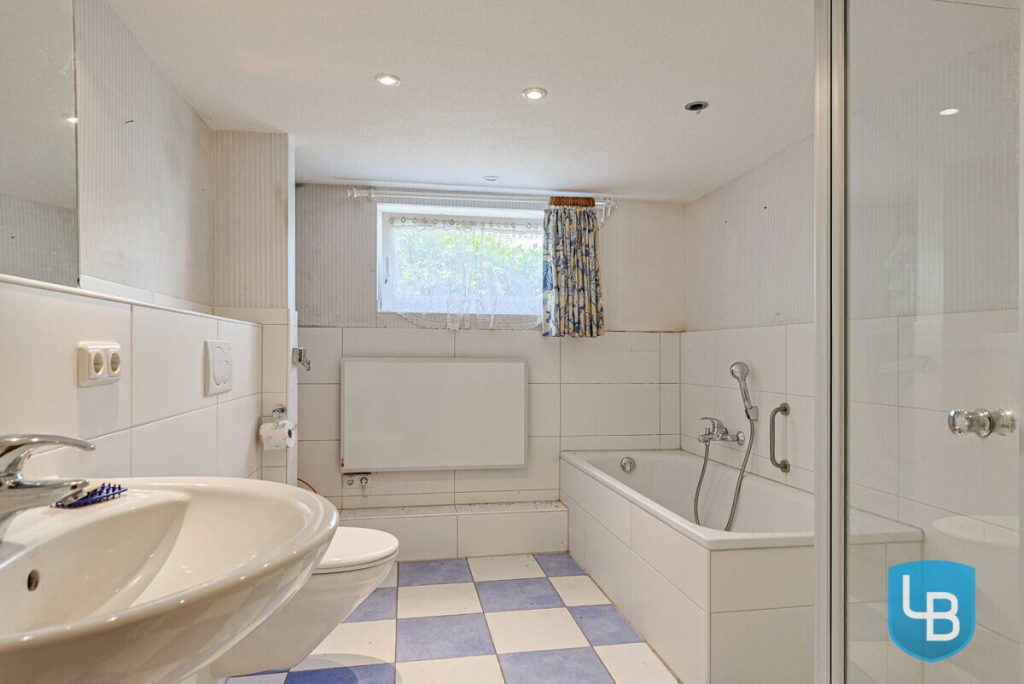 Immobilienangebot - Plön - Alle & Rest (Wohnen) - Doppelhaushälfte auf Seegrundstück mit privatem Steg - Willkommen am Trammer See
