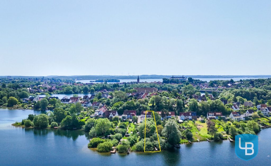 Immobilienangebot - Plön - Alle & Rest (Wohnen) - Doppelhaushälfte auf Seegrundstück mit privatem Steg - Willkommen am Trammer See