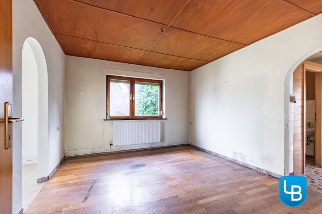 Immobilienangebot - Mönkeberg - Alle & Rest (Wohnen) - Mönkeberg: Einfamilienhaus mit Sanierungsbedarf auf kleinem Grundstück