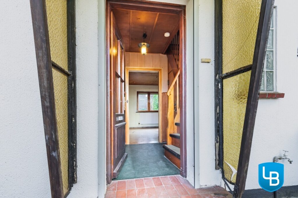 Immobilienangebot - Mönkeberg - Alle & Rest (Wohnen) - Mönkeberg: Einfamilienhaus mit Sanierungsbedarf auf kleinem Grundstück