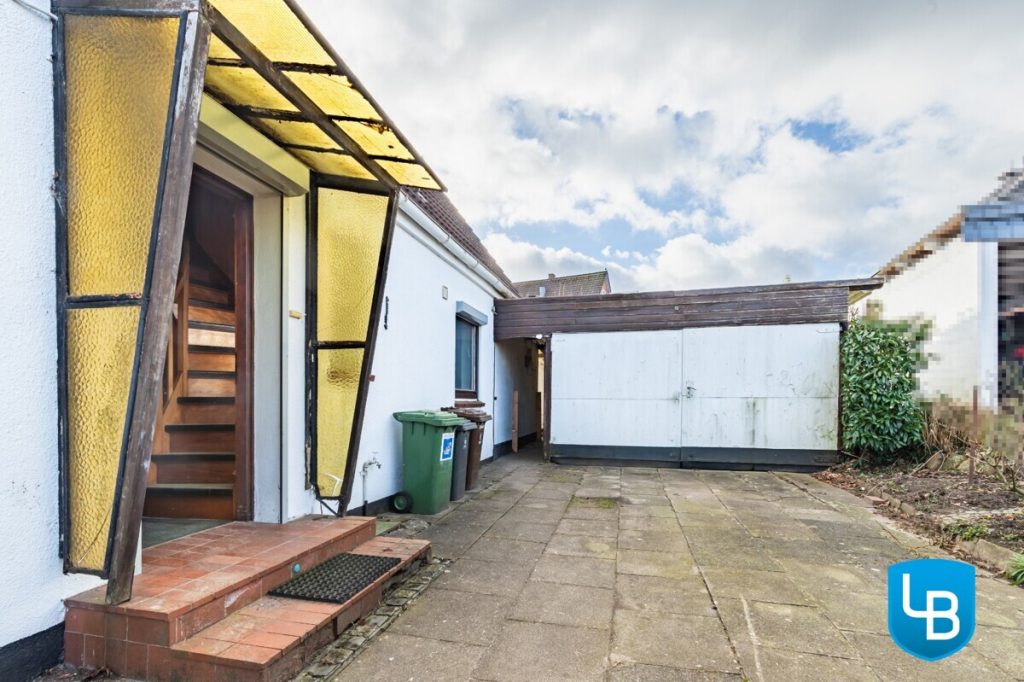 Immobilienangebot - Mönkeberg - Alle & Rest (Wohnen) - Mönkeberg: Einfamilienhaus mit Sanierungsbedarf auf kleinem Grundstück