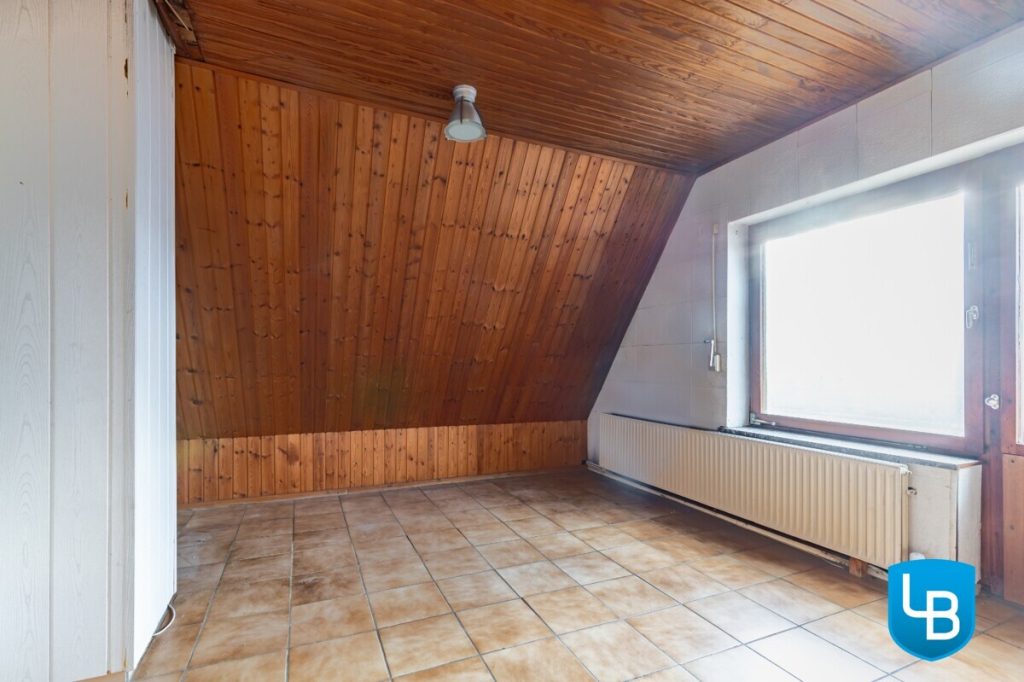 Immobilienangebot - Mönkeberg - Alle & Rest (Wohnen) - Mönkeberg: Einfamilienhaus mit Sanierungsbedarf auf kleinem Grundstück