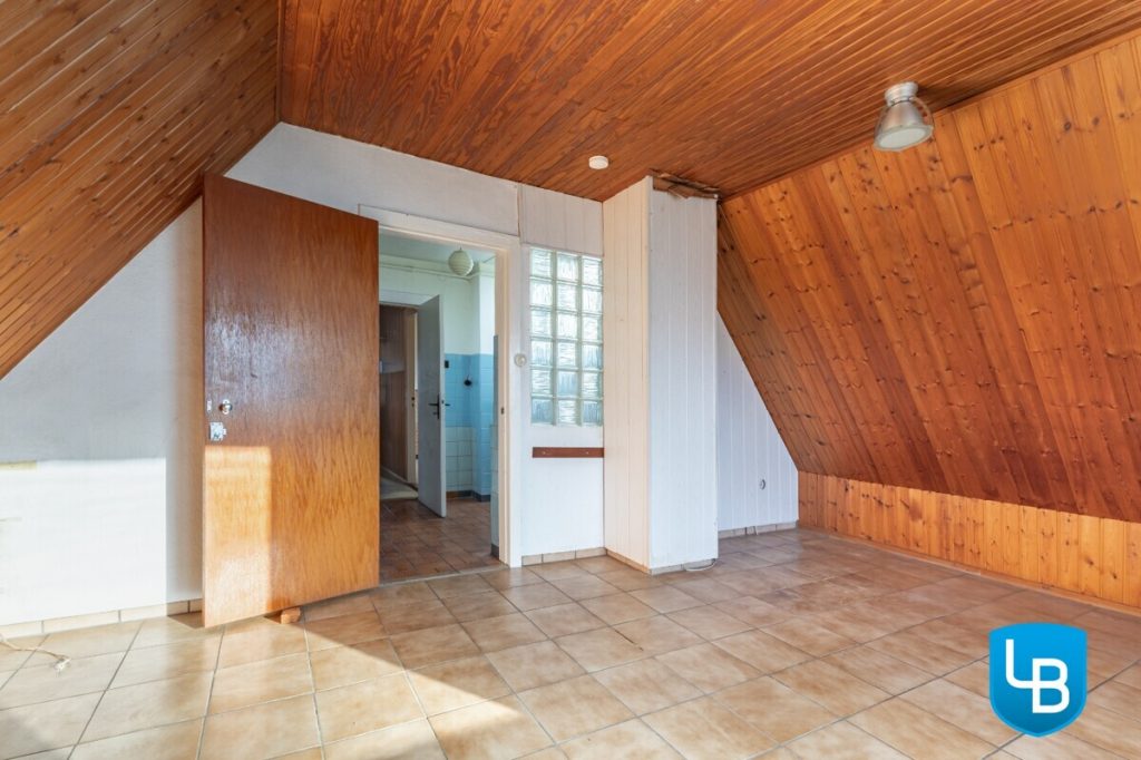 Immobilienangebot - Mönkeberg - Alle & Rest (Wohnen) - Mönkeberg: Einfamilienhaus mit Sanierungsbedarf auf kleinem Grundstück
