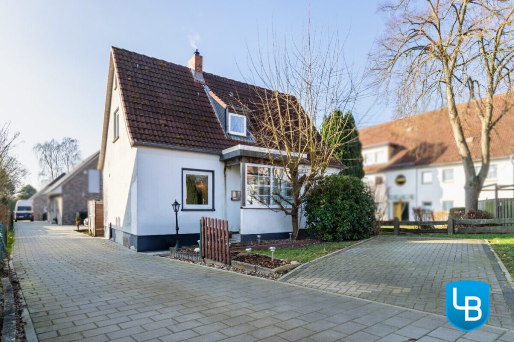Immobilienangebot - Plön - Alle & Rest (Wohnen) - Zum Wachküssen: Einfamilienhaus wartet auf den zweiten Frühling