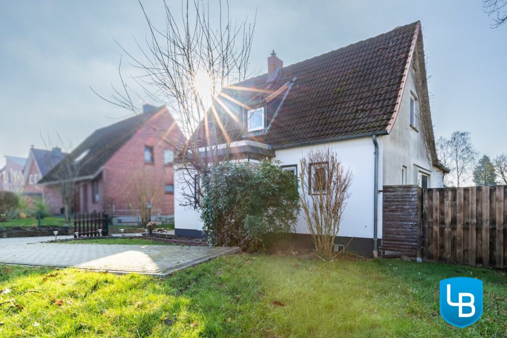 Immobilienangebot - Plön - Alle & Rest (Wohnen) - Zum Wachküssen: Einfamilienhaus wartet auf den zweiten Frühling
