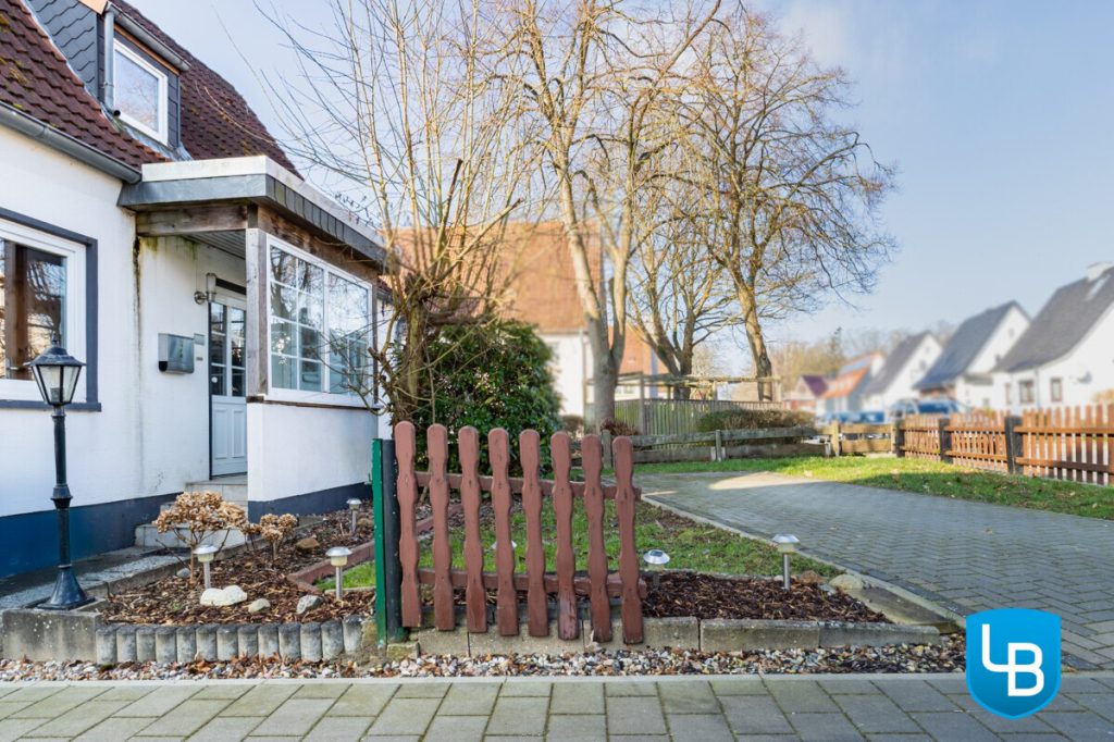 Immobilienangebot - Plön - Alle & Rest (Wohnen) - Zum Wachküssen: Einfamilienhaus wartet auf den zweiten Frühling