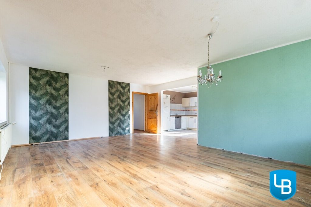 Immobilienangebot - Plön - Alle & Rest (Wohnen) - Zum Wachküssen: Einfamilienhaus wartet auf den zweiten Frühling