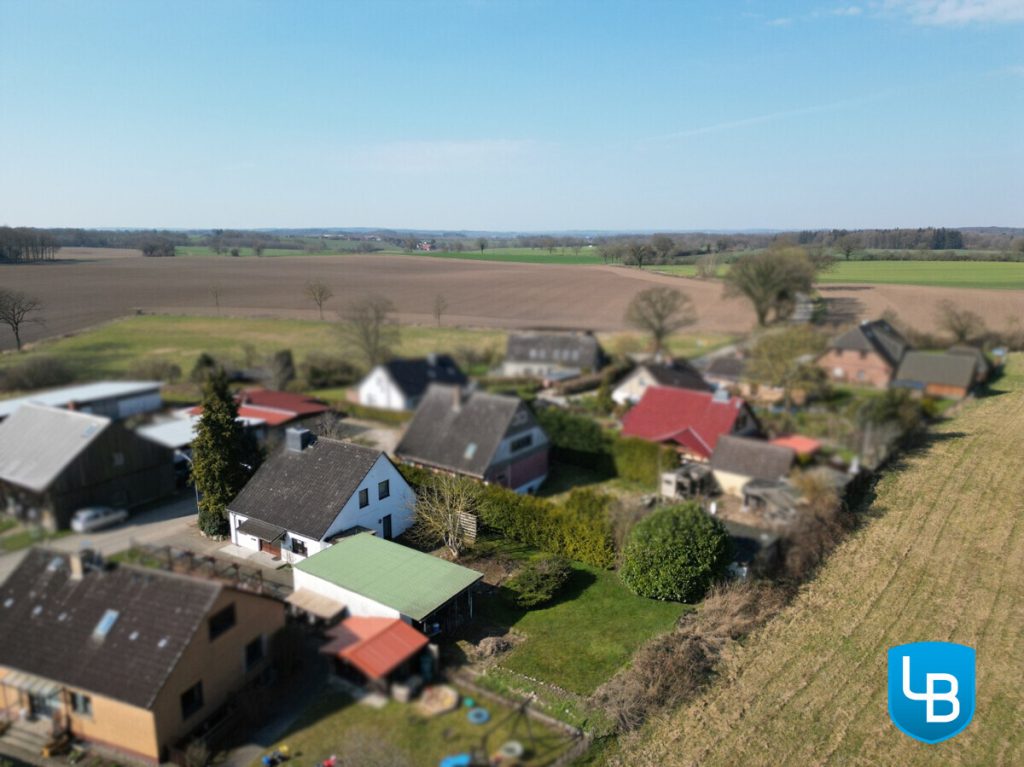 Immobilienangebot - Bösdorf / Kleinmeinsdorf - Alle & Rest (Wohnen) - Einfamilienhaus in Feldrandlage freut sich auf den zweiten Frühling