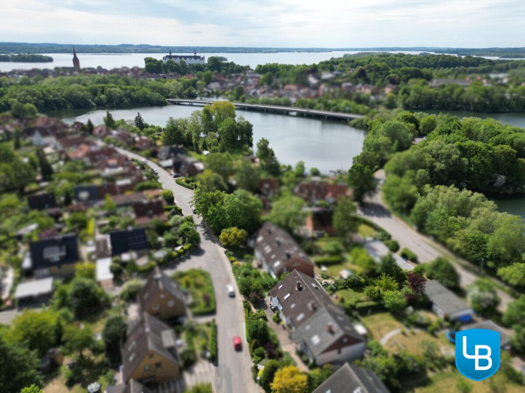 Immobilienangebot - Plön - Alle & Rest (Wohnen) - Viel Platz in Plön Appelwarder- Reihenendhaus mit herrlichem Grundstück