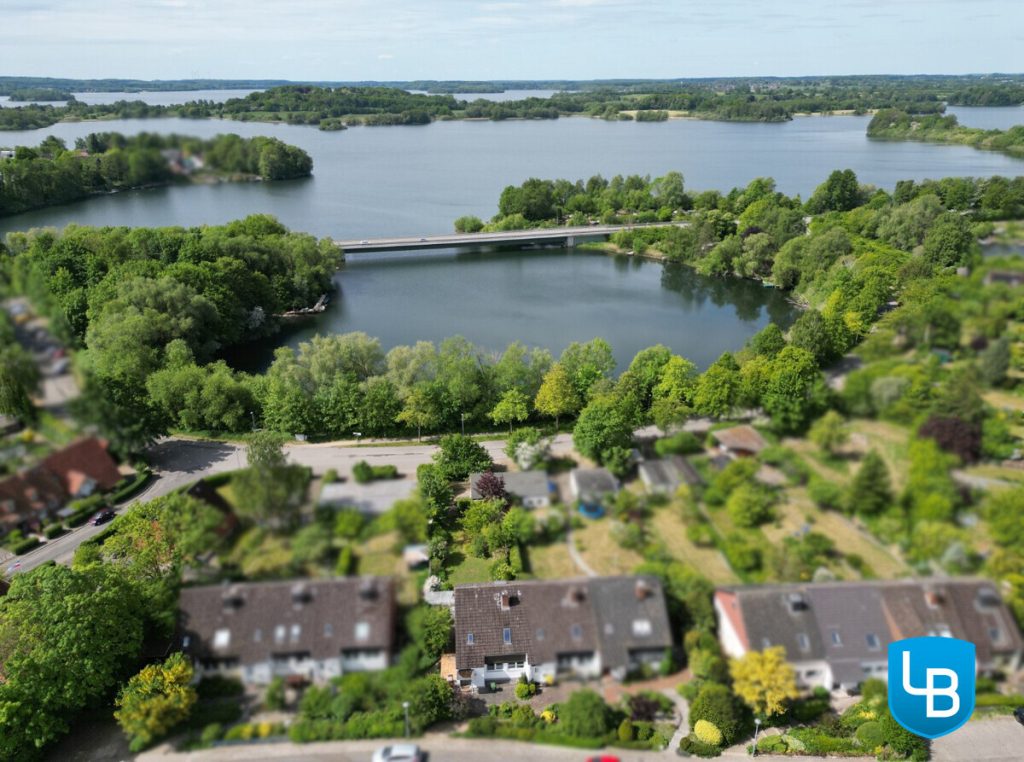 Immobilienangebot - Plön - Alle & Rest (Wohnen) - Viel Platz in Plön Appelwarder- Reihenendhaus mit herrlichem Grundstück