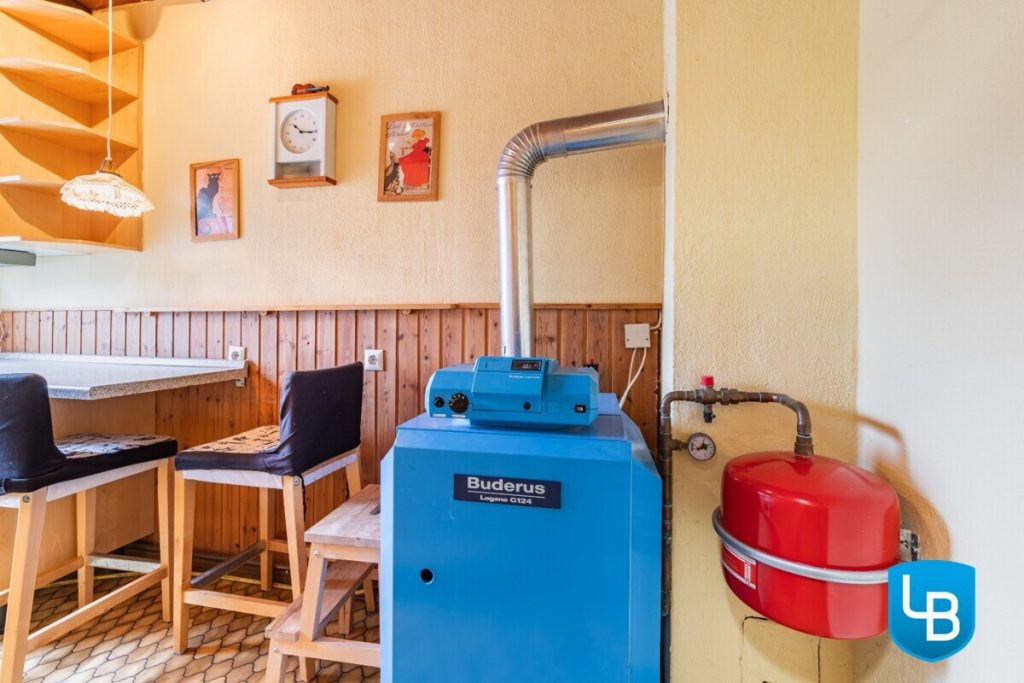 Immobilienangebot - Malente / Kreuzfeld - Alle & Rest (Wohnen) - Sonniges Zuhause mit Perspektive – Teilvermietetes ZFH mit Nebengebäude auf großzügigem Grundstück