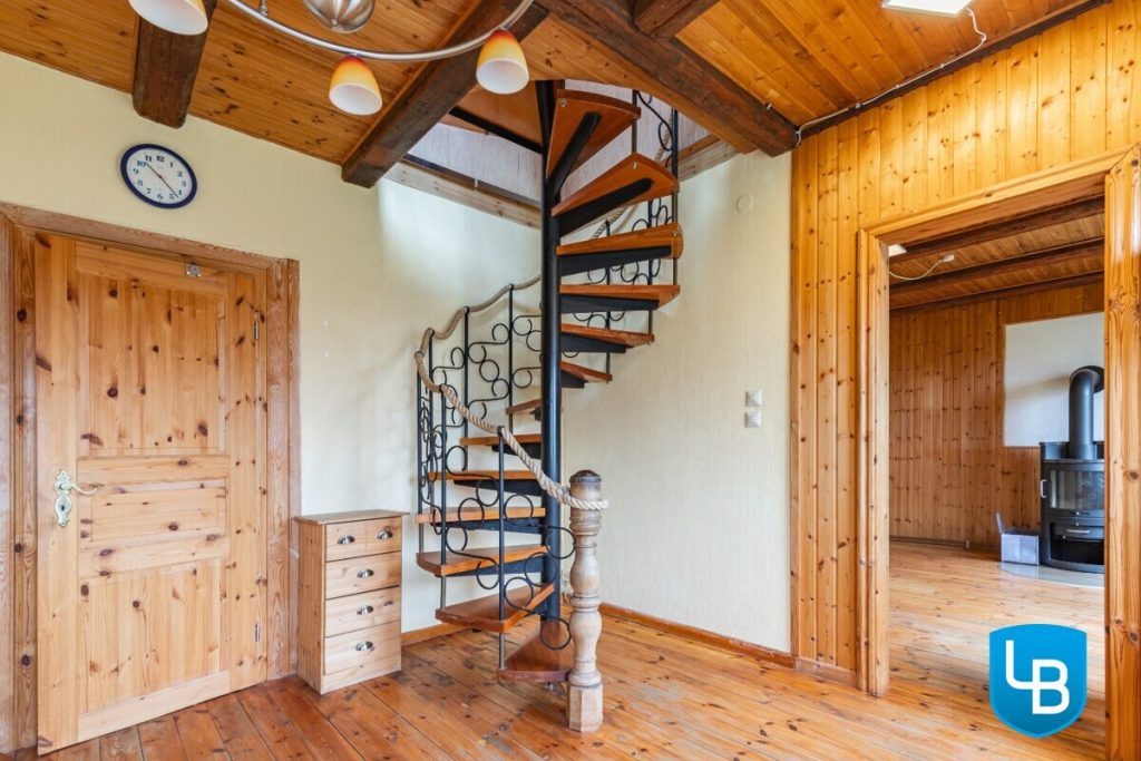 Immobilienangebot - Malente / Kreuzfeld - Alle & Rest (Wohnen) - Sonniges Zuhause mit Perspektive – Teilvermietetes ZFH mit Nebengebäude auf großzügigem Grundstück